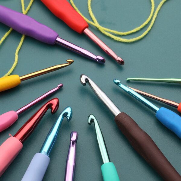 KRABALL Crochet Hooks Set Soft Handle Crochet Weave Knitting Needles Kit Needle Set Weave Craft Tools With Bag - Image 4